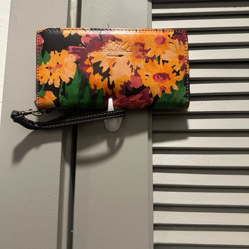 Patricia Nash Floral Leather Wallet - Picture 3 of 8
